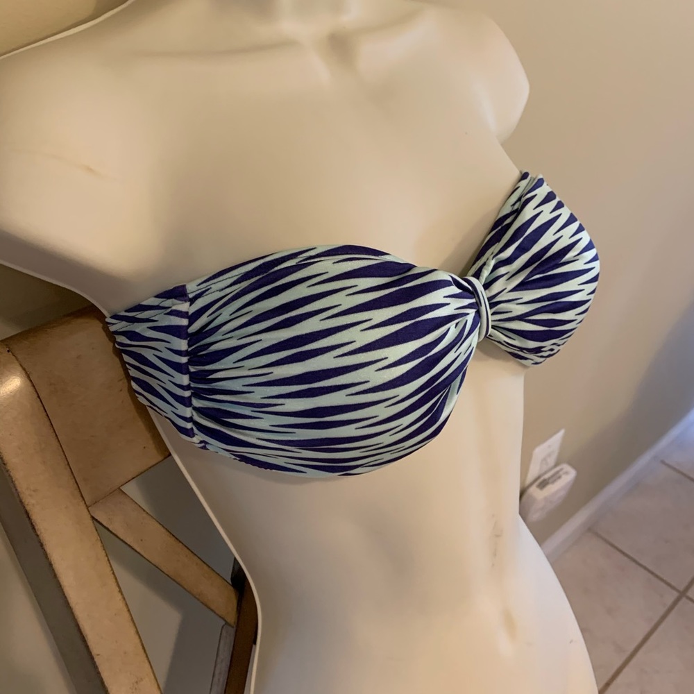Victoria Secret strapless bikini top Size Small